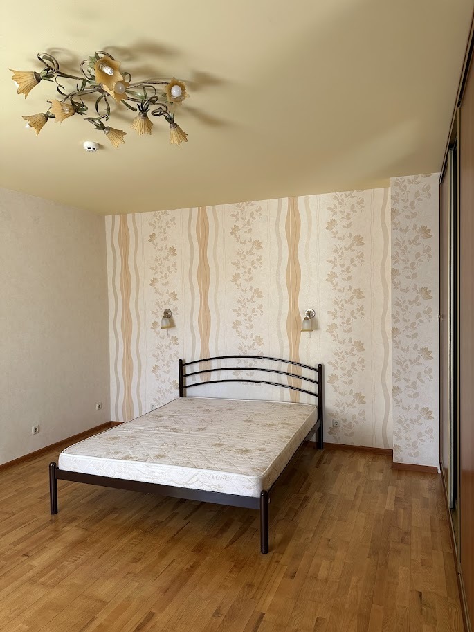 Продаж 2-кімнатної квартири 75 м², Макіївський пров., 10А