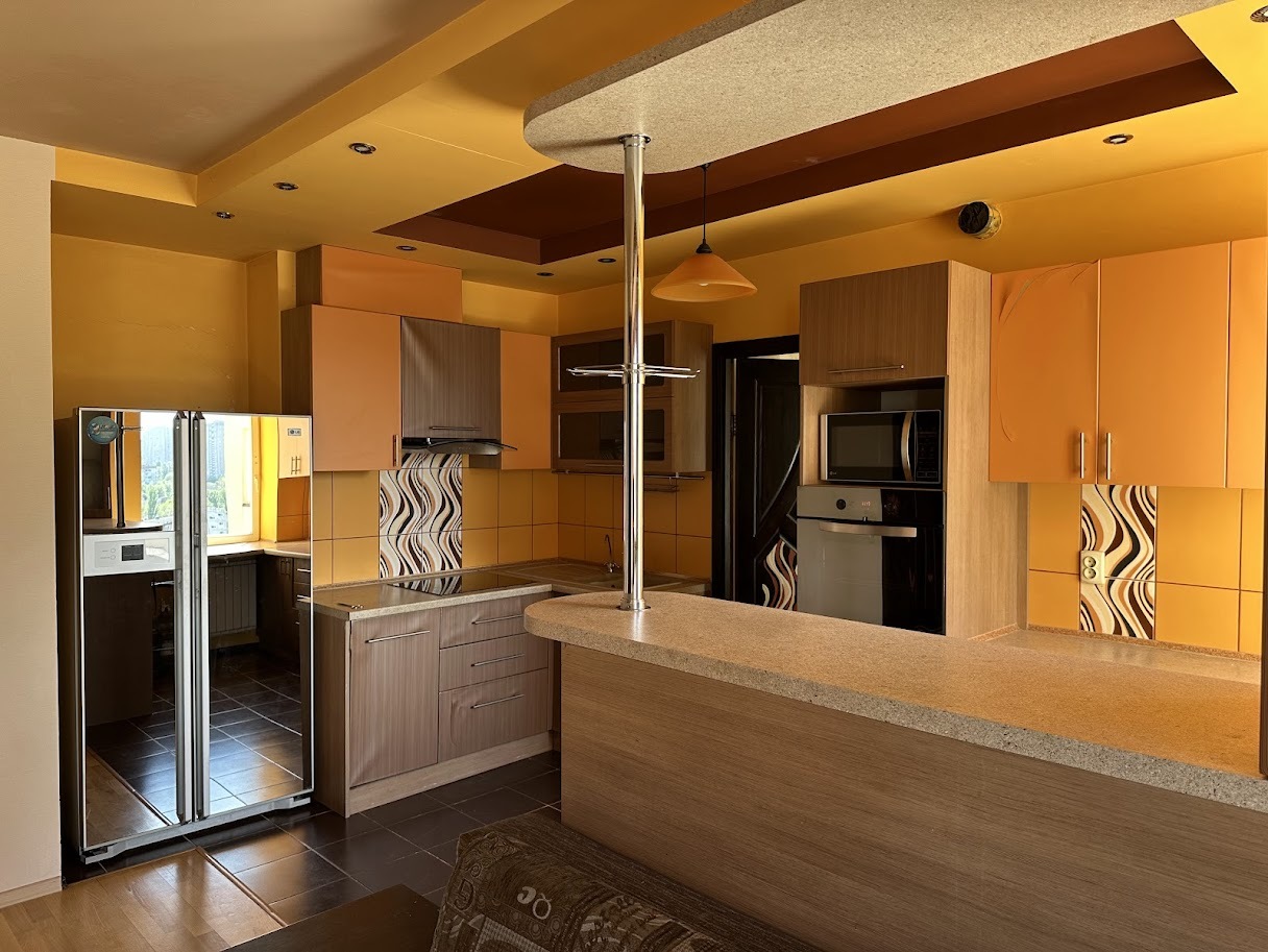 Продаж 2-кімнатної квартири 75 м², Макіївський пров., 10А