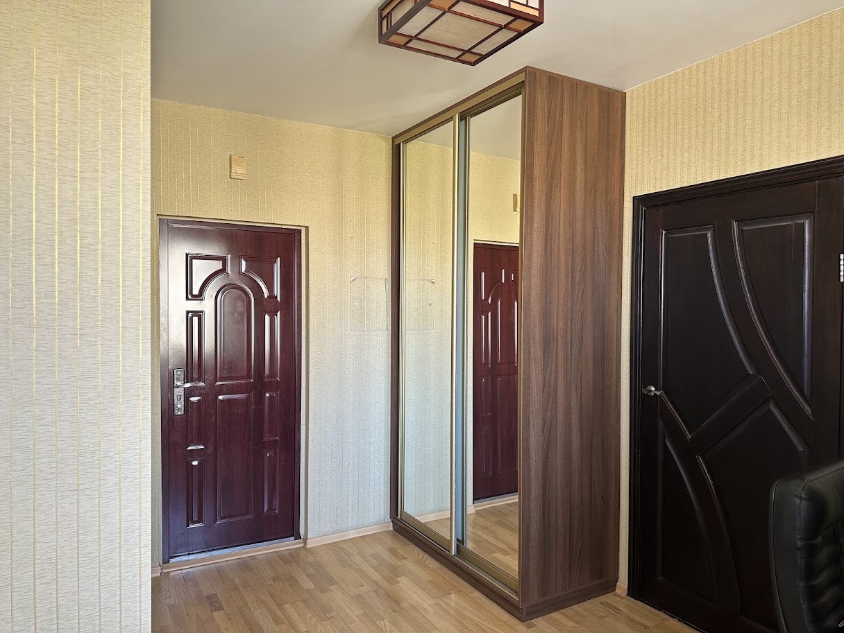 Продаж 2-кімнатної квартири 75 м², Макіївський пров., 10А