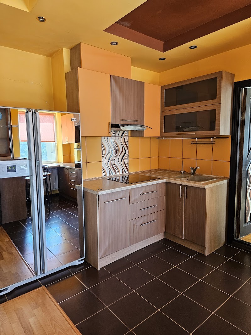 Продаж 2-кімнатної квартири 75 м², Макіївський пров., 10А