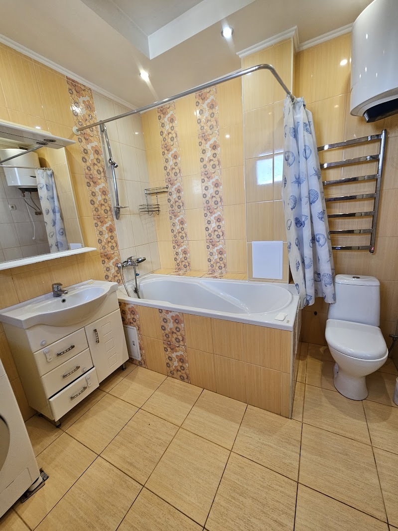 Продаж 2-кімнатної квартири 75 м², Макіївський пров., 10А