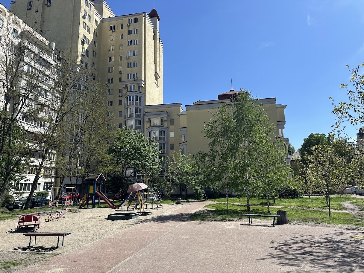 Продаж 2-кімнатної квартири 75 м², Макіївський пров., 10А
