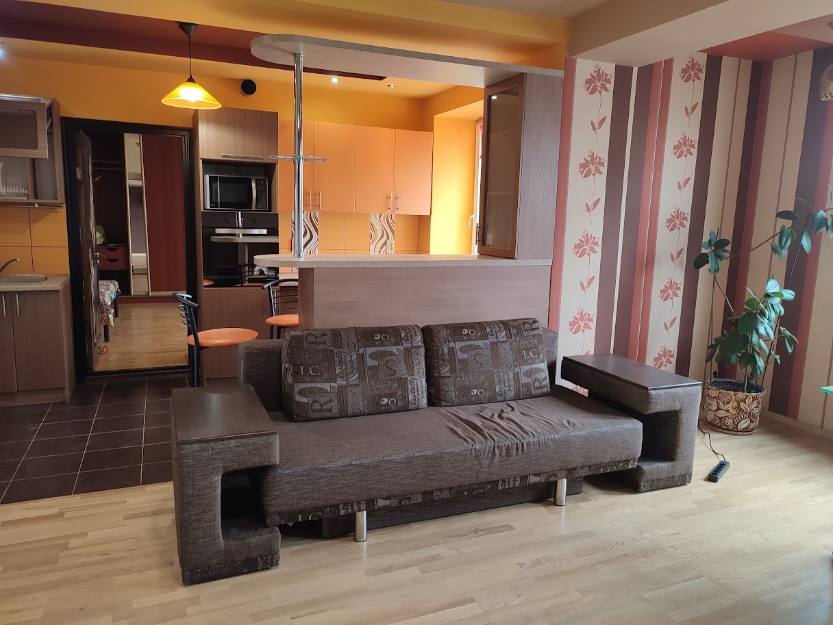 Продаж 2-кімнатної квартири 75 м², Макіївський пров., 10А