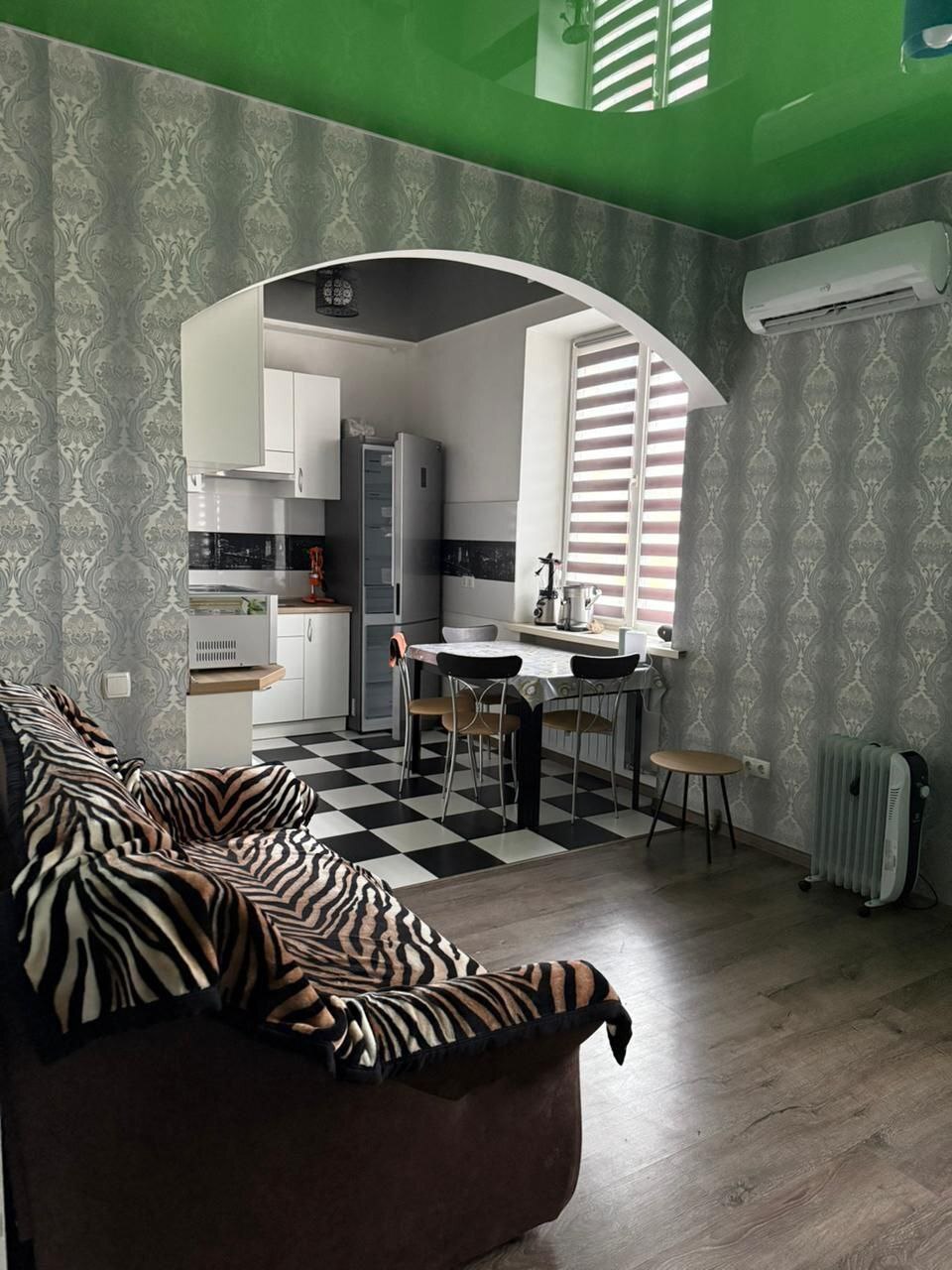 Аренда 2-комнатной квартиры 55 м², Дмитрия Яворницкого просп.