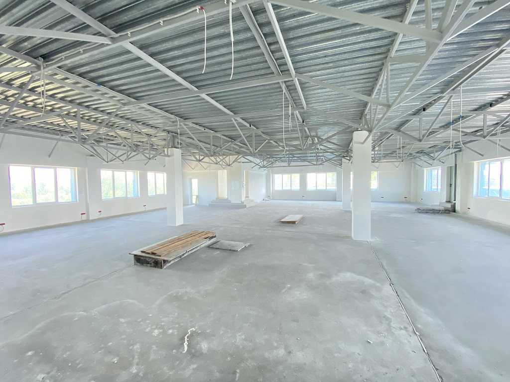 Оренда приміщення вільного призначення 2510 м², Романа Шухевича просп.