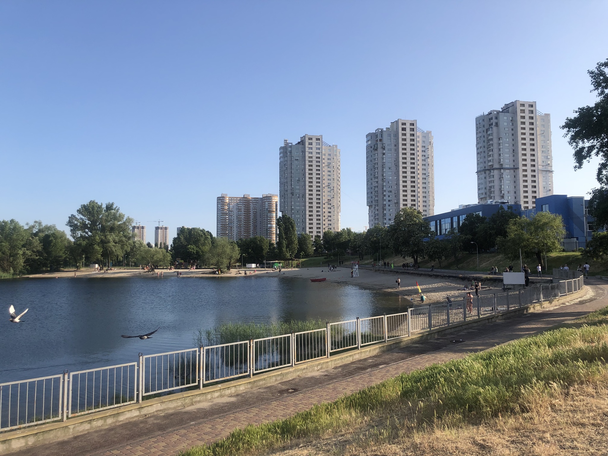 Продажа 3-комнатной квартиры 63 м², Павла Тычины просп., 11