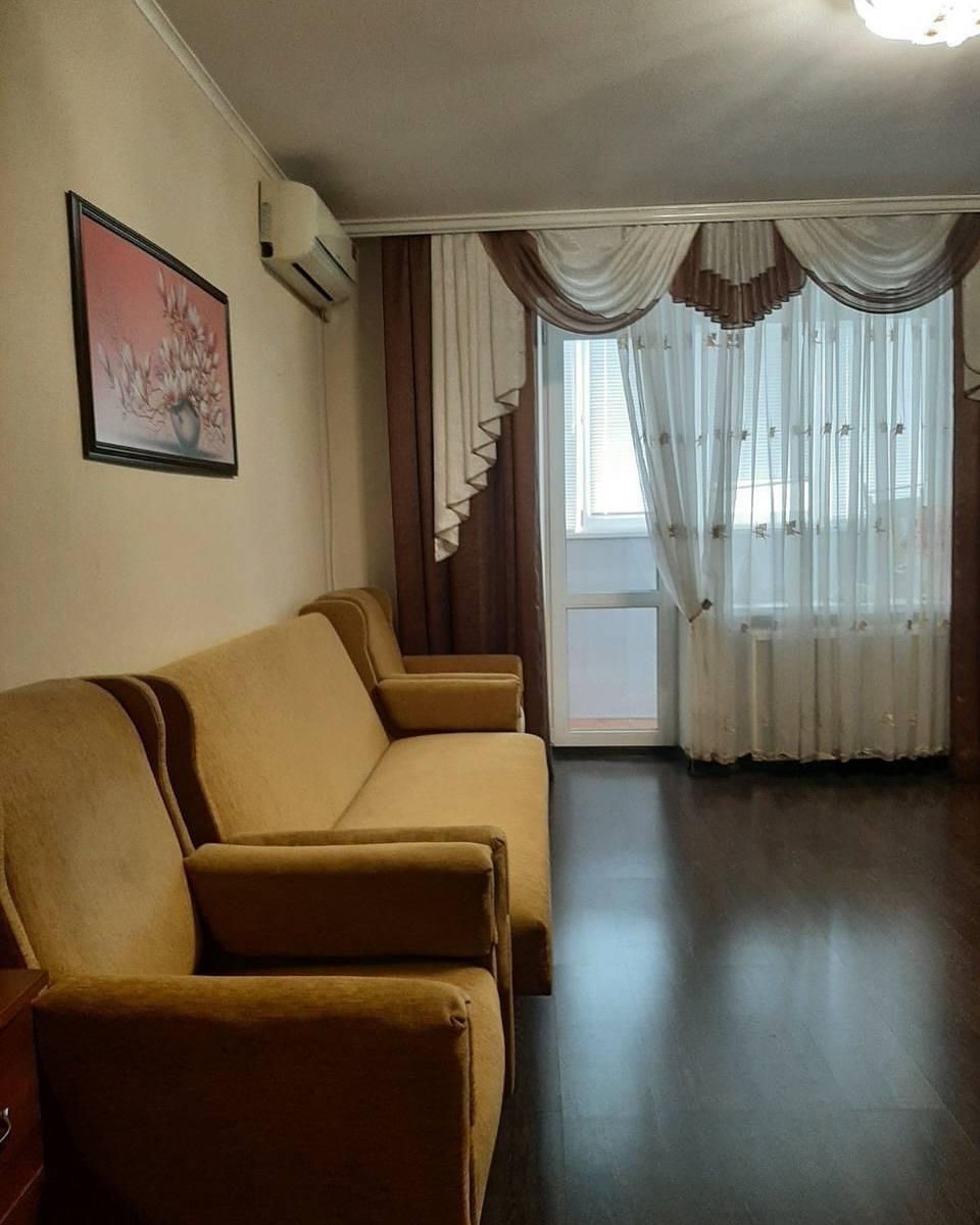 Продаж 1-кімнатної квартири 36 м², 20-річчя Перемоги вул., 43