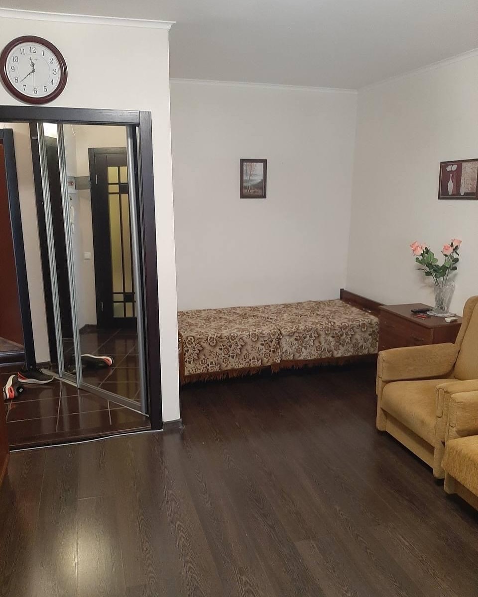 Продаж 1-кімнатної квартири 36 м², 20-річчя Перемоги вул., 43