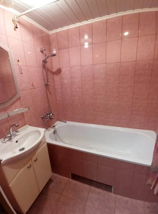 Продажа 1-комнатной квартиры 43 м², Михаила Лушпы просп.