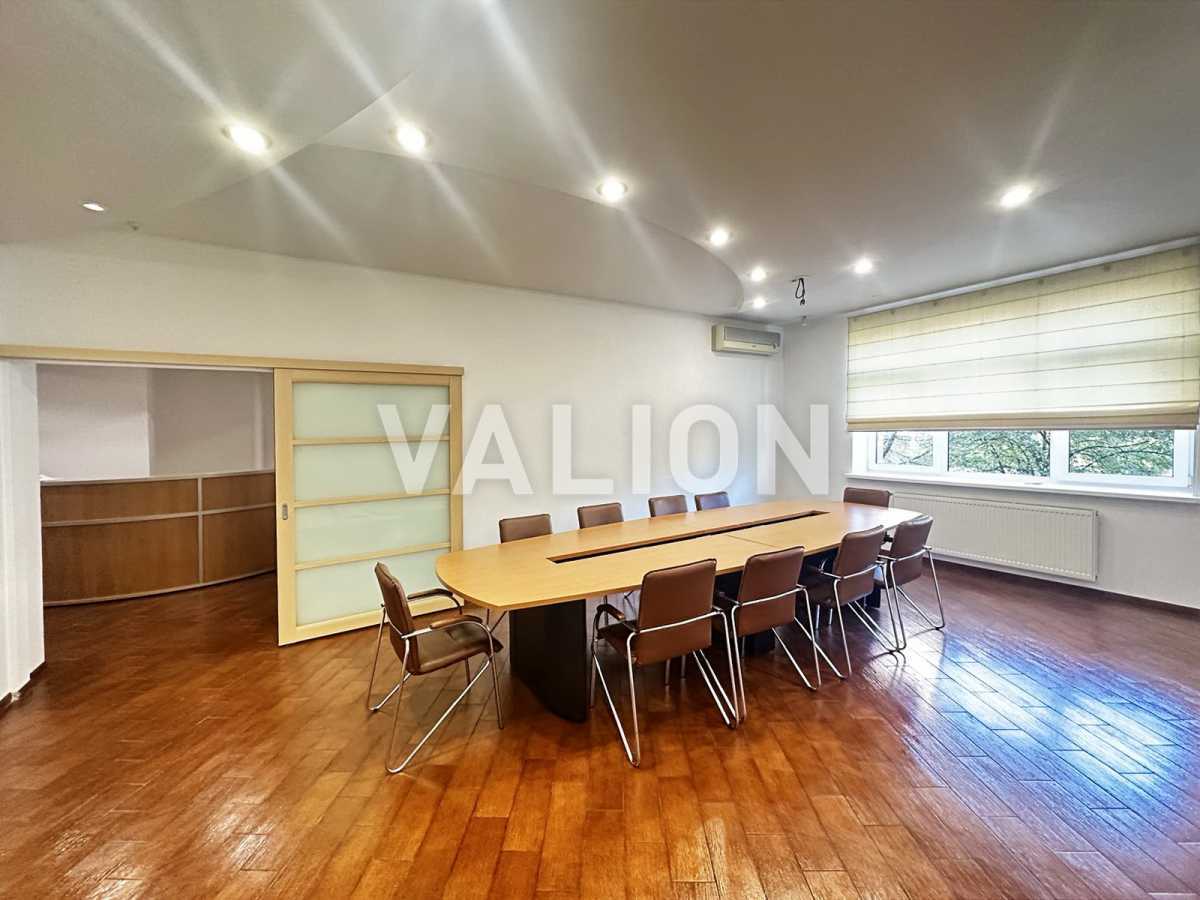 Продажа 5-комнатной квартиры 157 м², Леси Украинки бул., 23А