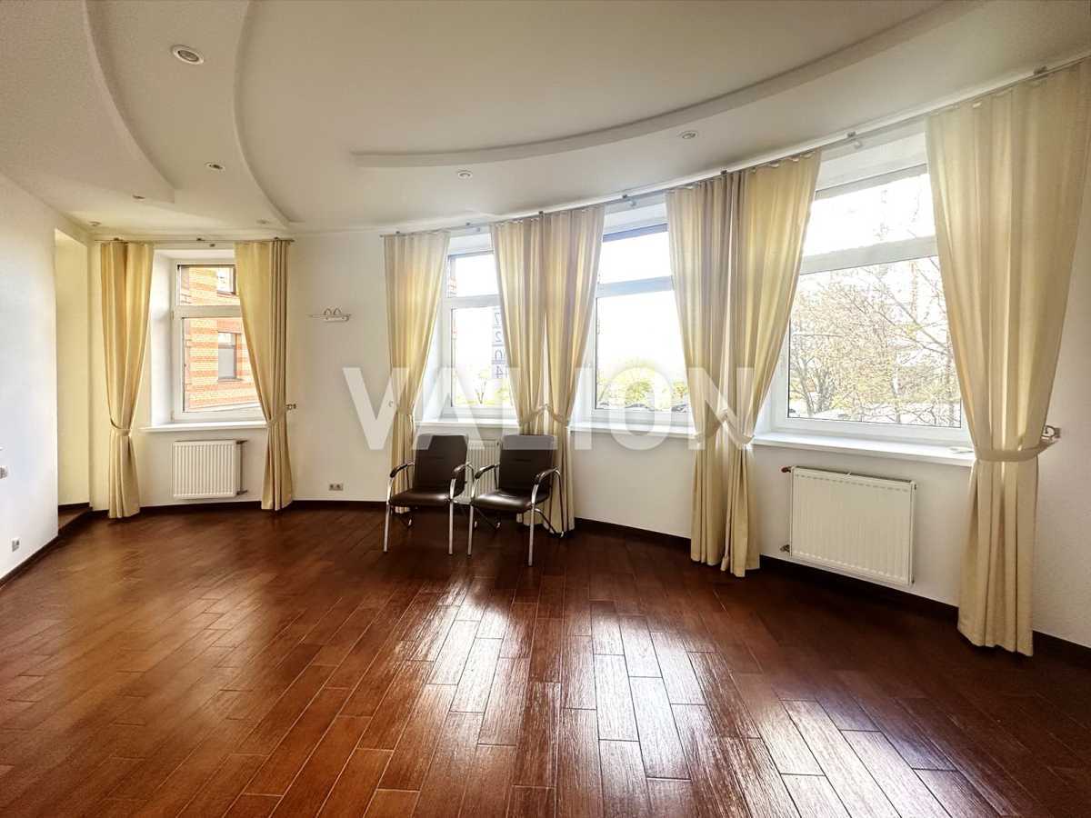 Продажа 5-комнатной квартиры 157 м², Леси Украинки бул., 23А