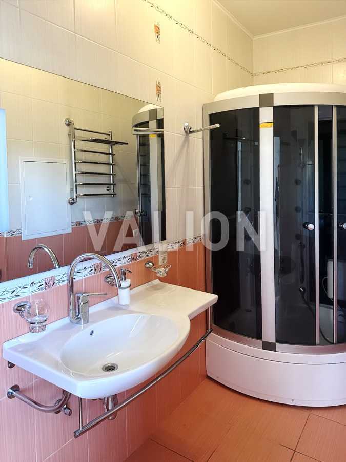 Продажа 5-комнатной квартиры 157 м², Леси Украинки бул., 23А