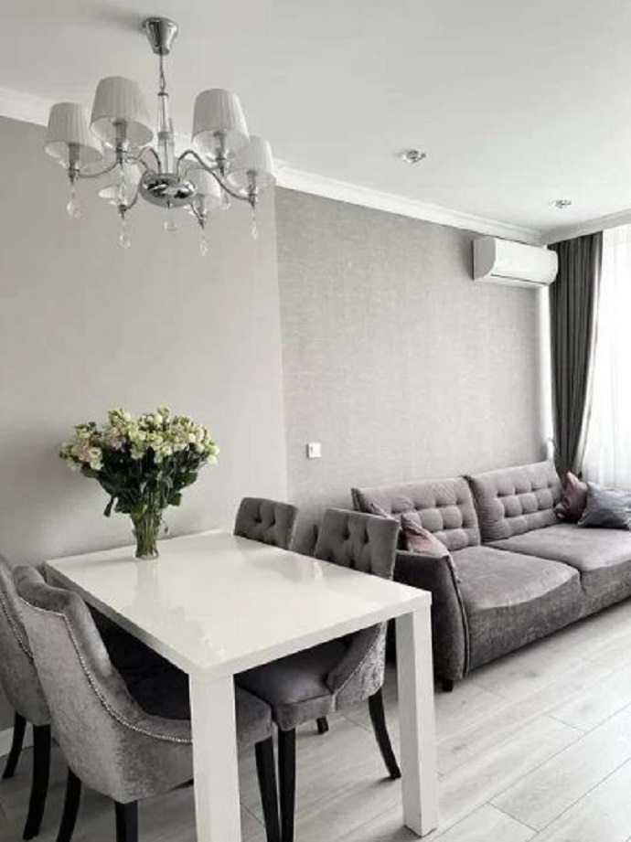 Продажа 3-комнатной квартиры 100 м², Маршала Конева ул., 12