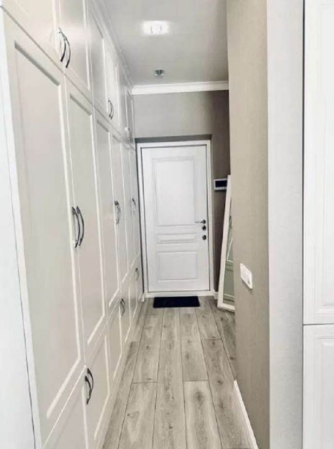 Продажа 3-комнатной квартиры 100 м², Маршала Конева ул., 12