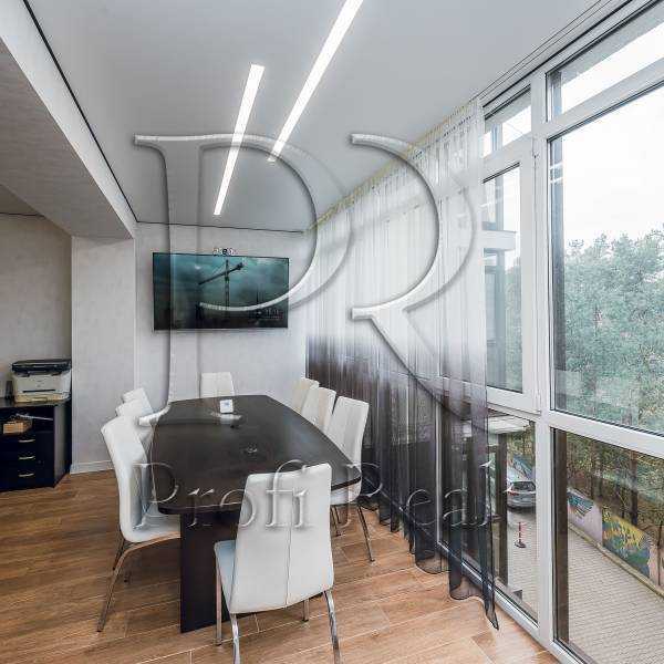 Продажа 2-комнатной квартиры 81 м², Радистов ул., 34Н