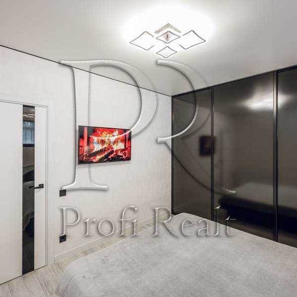 Продажа 2-комнатной квартиры 81 м², Радистов ул., 34Н