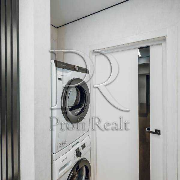 Продажа 2-комнатной квартиры 81 м², Радистов ул., 34Н