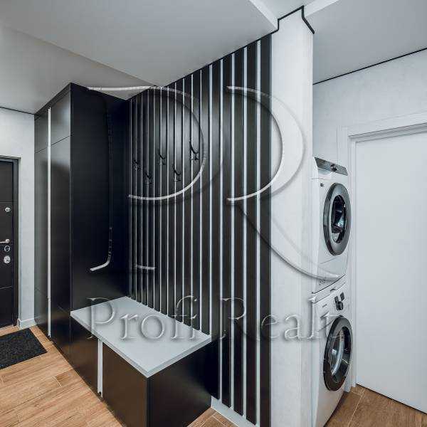 Продажа 2-комнатной квартиры 81 м², Радистов ул., 34Н