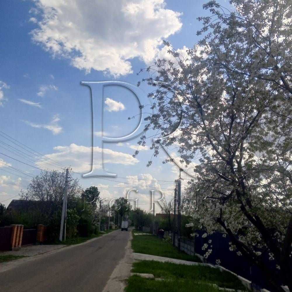 Продажа участка под индивидуальное жилое строительство 10 соток, Квітнева вулиця