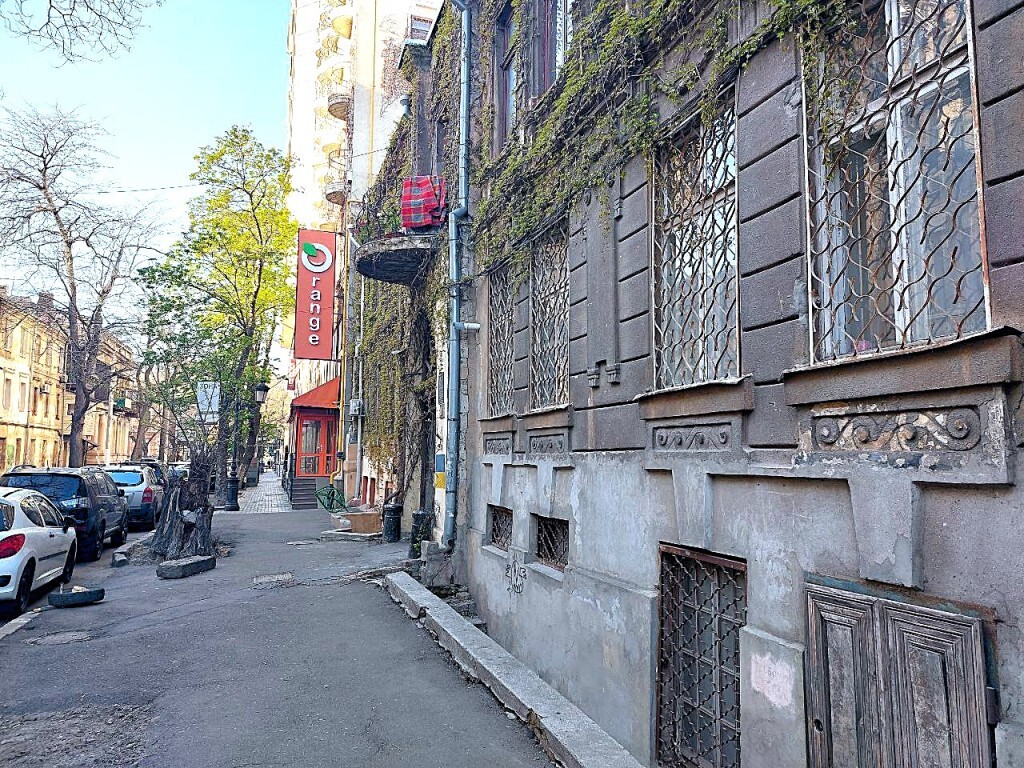 Продажа офиса 82 м², Олеши Юрия ул., 11