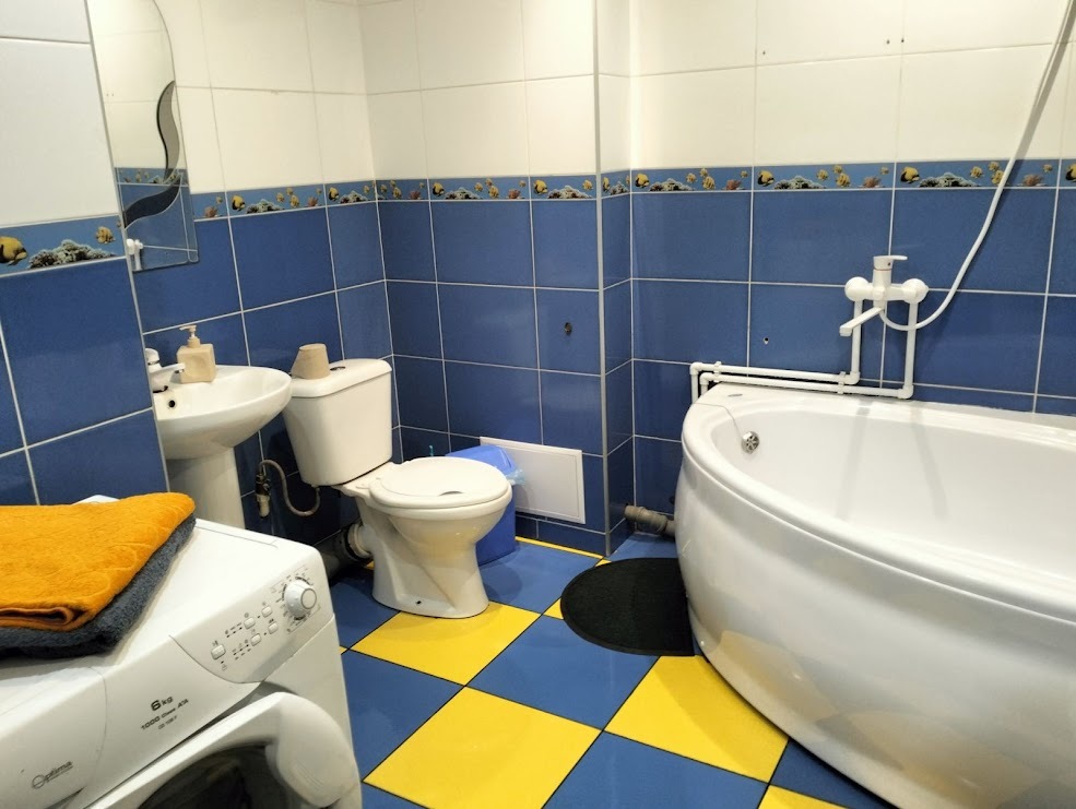 2-кімнатна квартира подобово 55 м², Глеба Бабича., 105