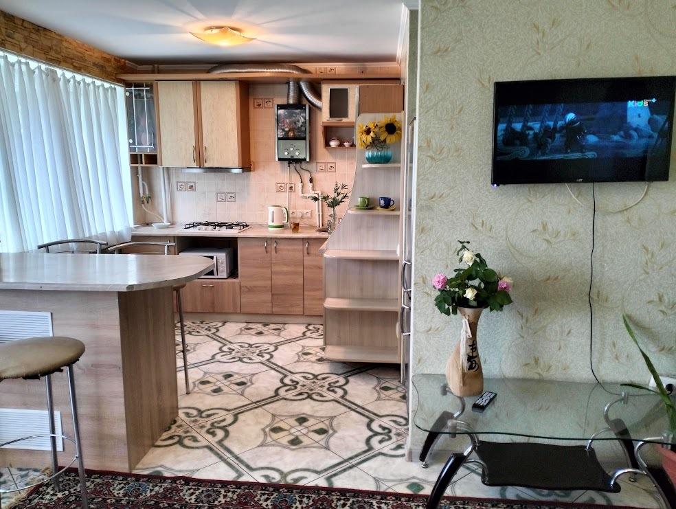 2-кімнатна квартира подобово 55 м², Глеба Бабича., 105