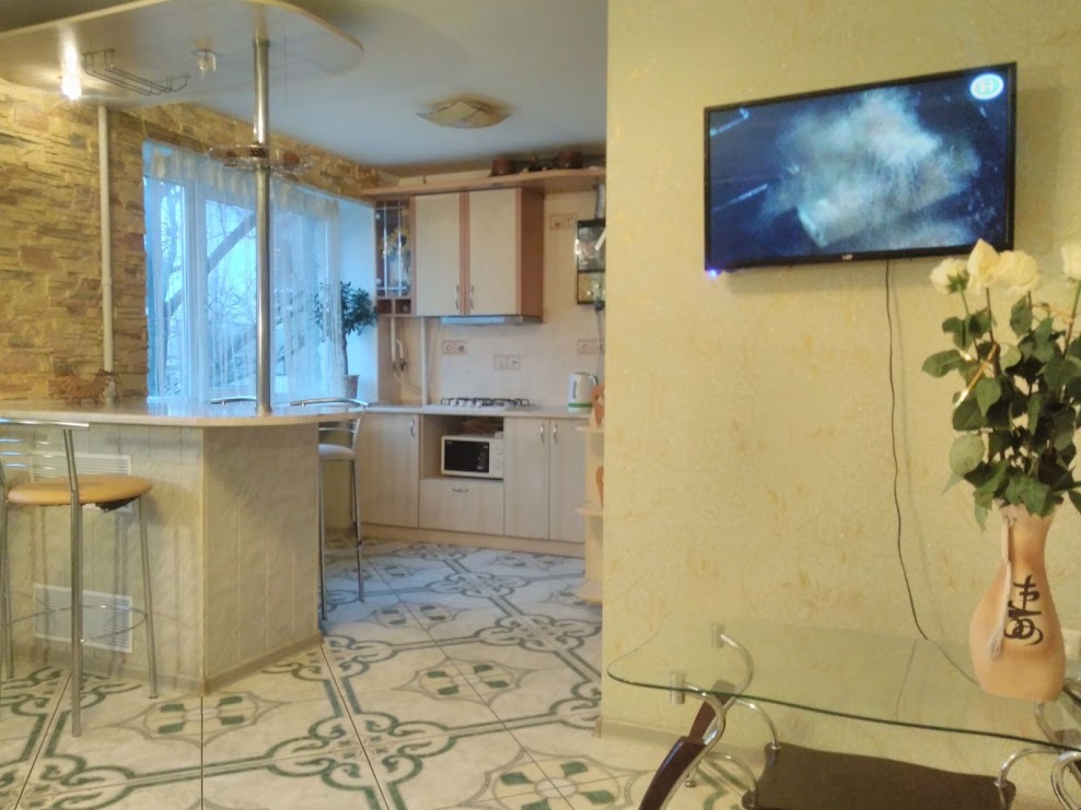 2-кімнатна квартира подобово 55 м², Глеба Бабича., 105