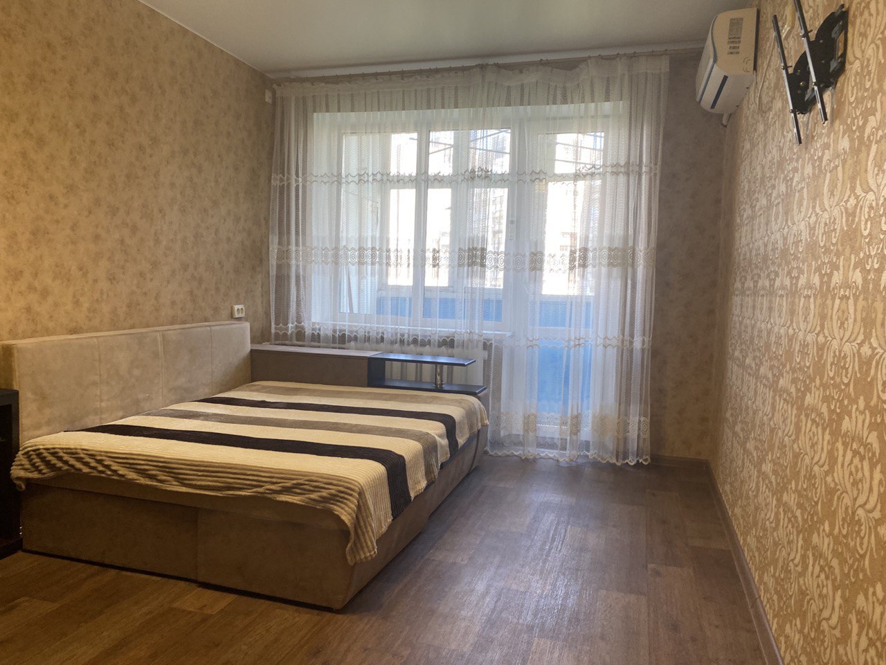 Оренда 2-кімнатної квартири 48 м², Тополь 1 вул., 14