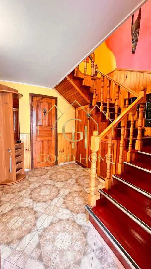 Продаж будинку 189.6 м², Учительська вул., Будівельників