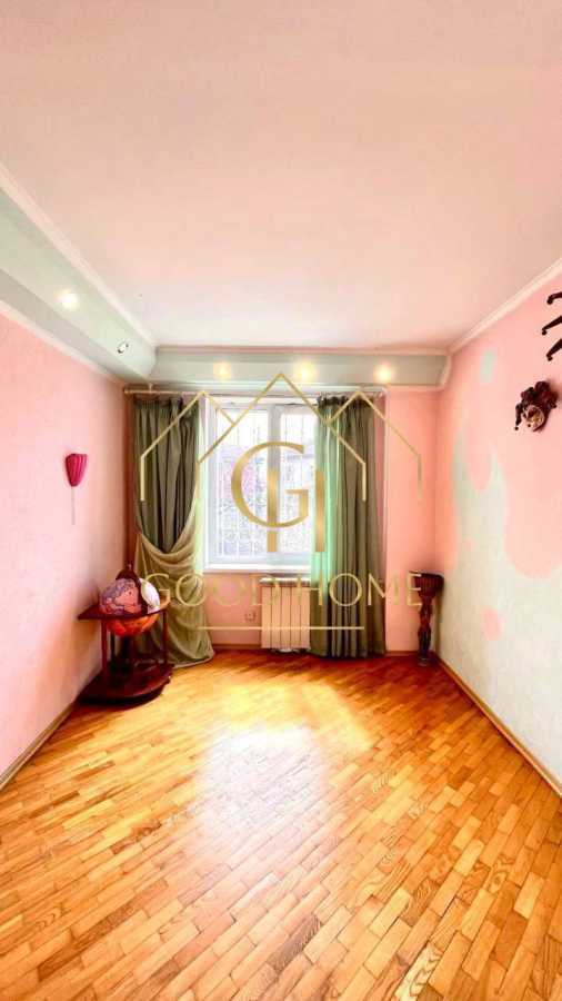 Продаж будинку 189.6 м², Учительська вул., Будівельників