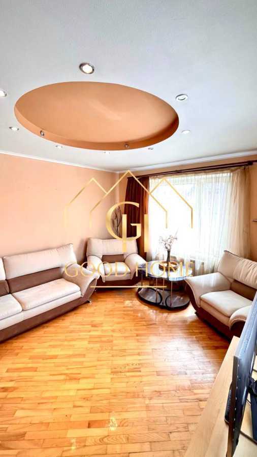 Продаж будинку 189.6 м², Учительська вул., Будівельників