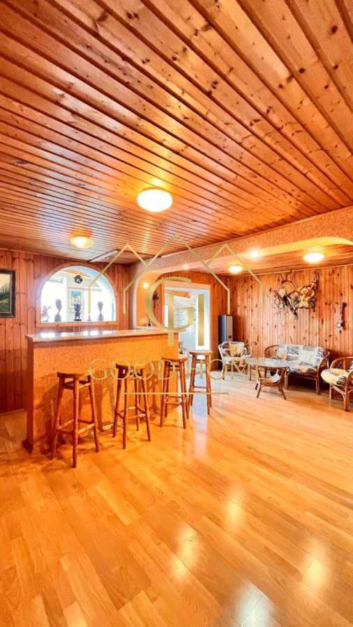 Продаж будинку 189.6 м², Учительська вул., Будівельників
