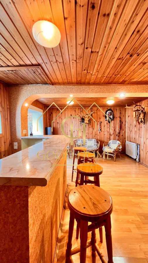 Продаж будинку 189.6 м², Учительська вул., Будівельників