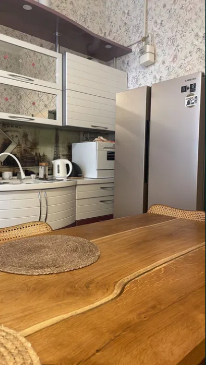 Продажа 3-комнатной квартиры 92 м², Греческая ул.