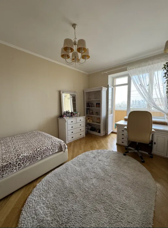 Продаж 4-кімнатної квартири 150 м², Леваневського пров.