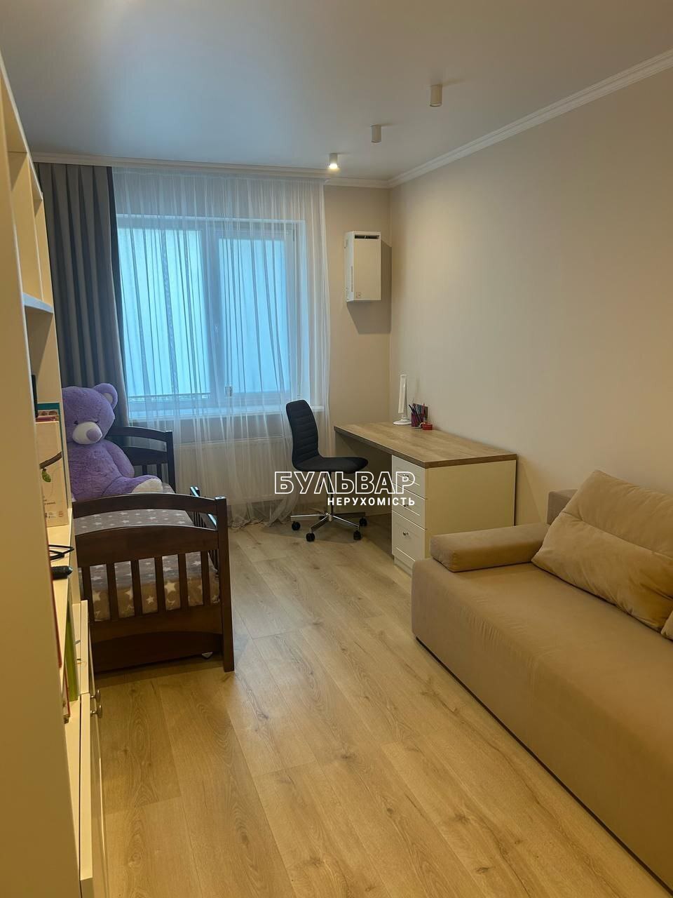 Продажа 4-комнатной квартиры 90 м², Домостроительная ул., 11