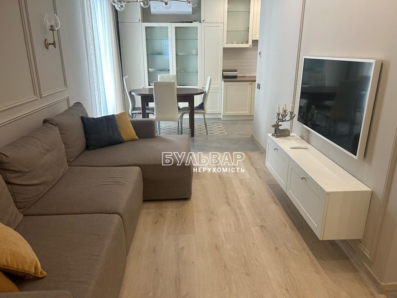 Продажа 4-комнатной квартиры 90 м², Домостроительная ул., 11