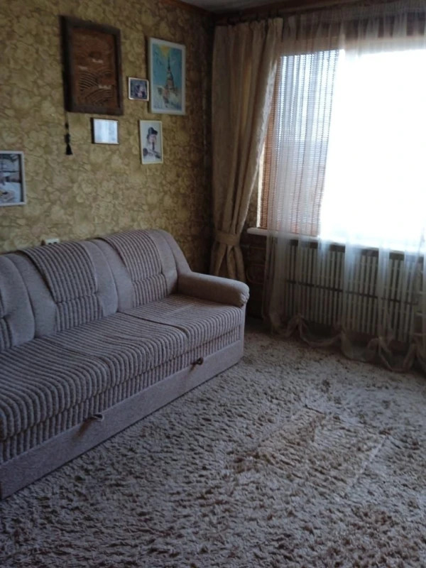 Продаж 3-кімнатної квартири 64 м²