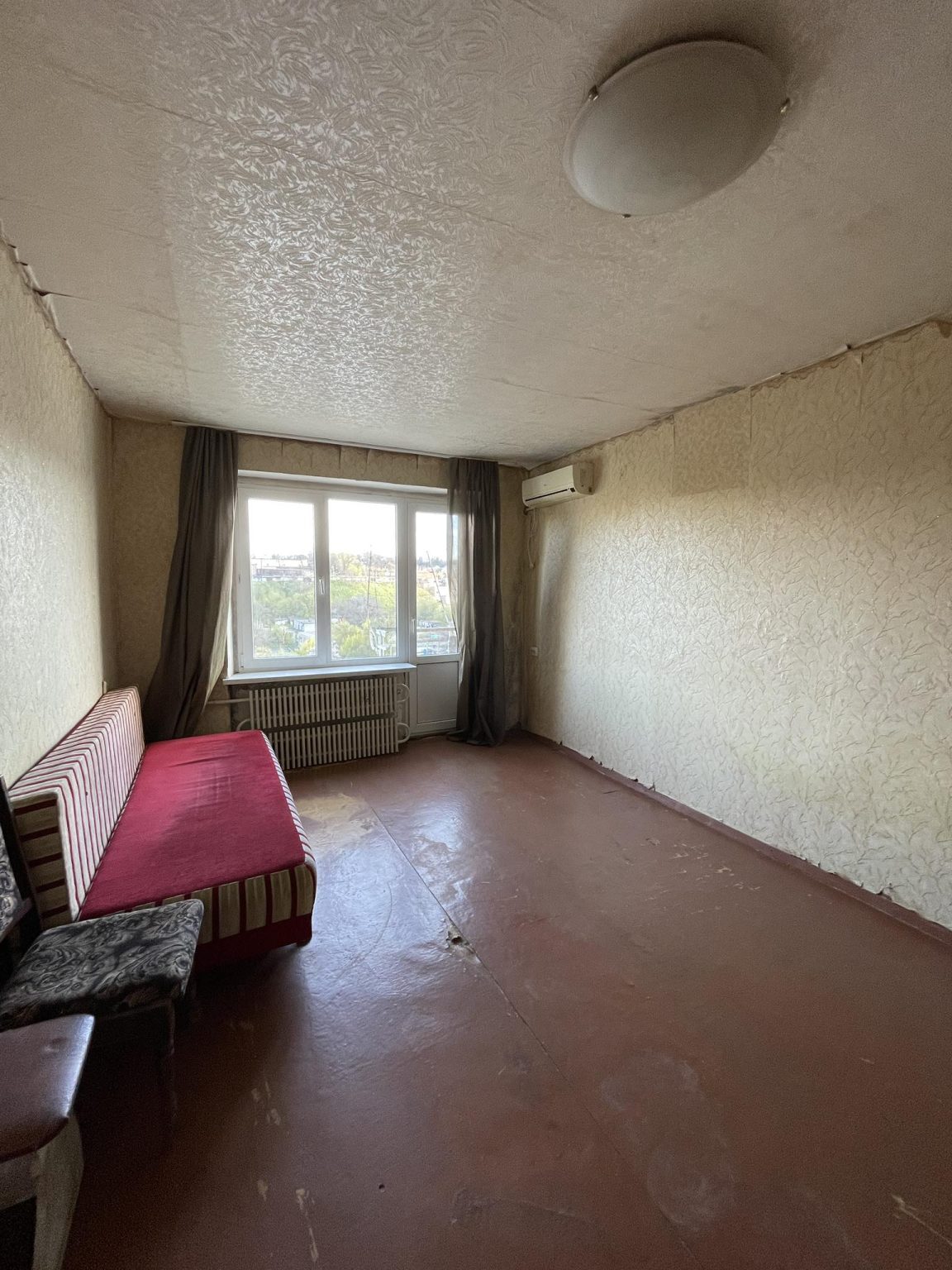 Продаж 1-кімнатної квартири 32 м²