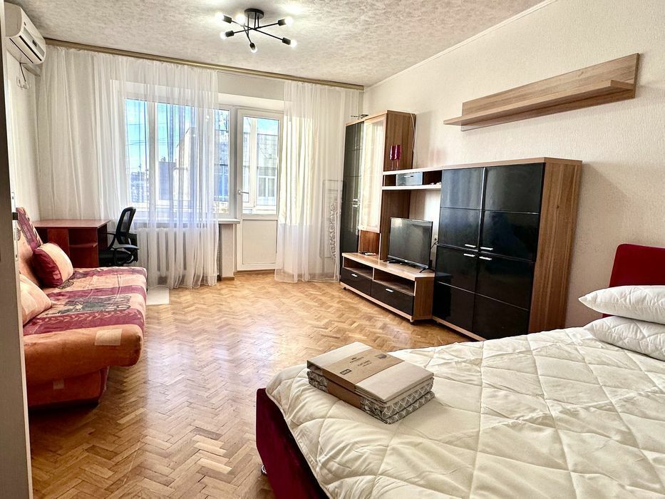 Продажа 1-комнатной квартиры 40 м², Чешская ул., 4