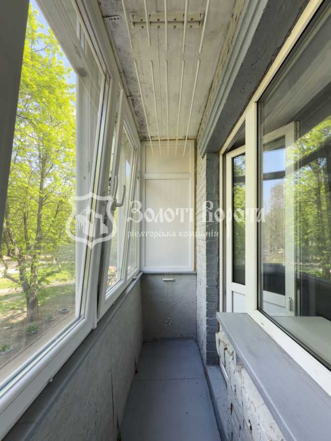 Продаж 3-кімнатної квартири 55.2 м², Київський Шлях вул., 11
