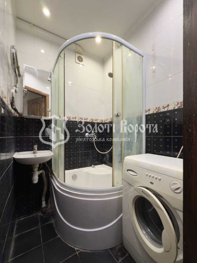 Продаж 3-кімнатної квартири 55.2 м², Київський Шлях вул., 11