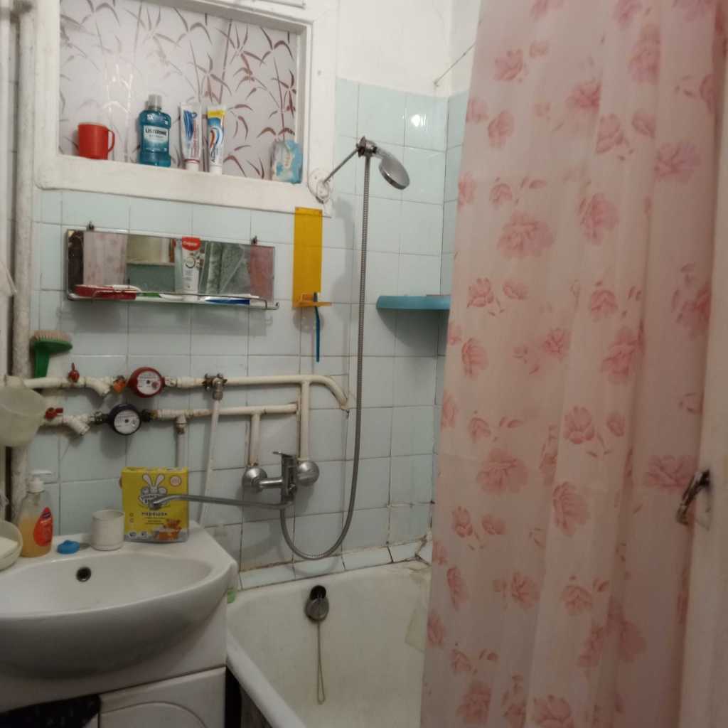 Продажа 3-комнатной квартиры 60 м², Верховного Совета бул., 14А