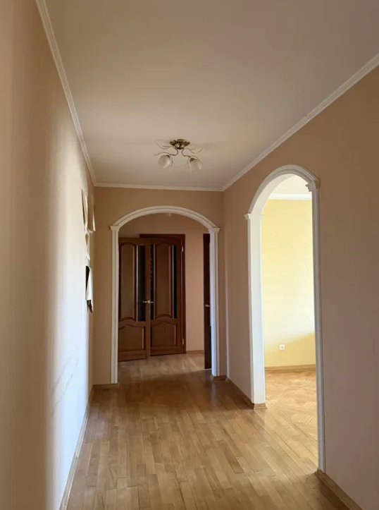 Продажа 3-комнатной квартиры 97 м², Тополевая ул.