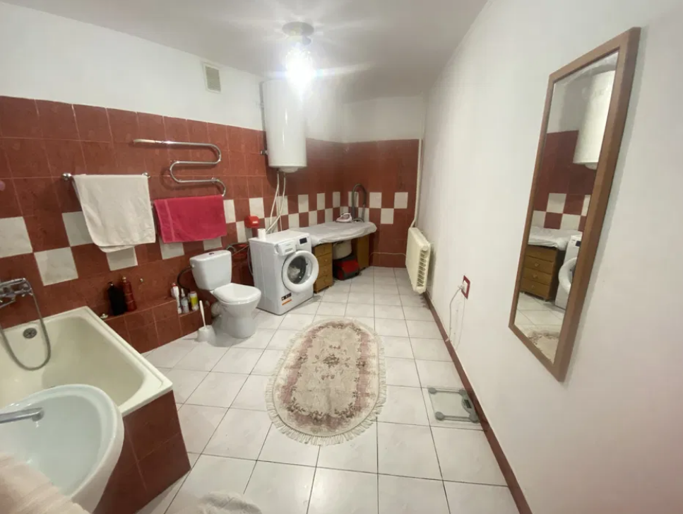 Продажа 3-комнатной квартиры 99 м², Костанди ул.