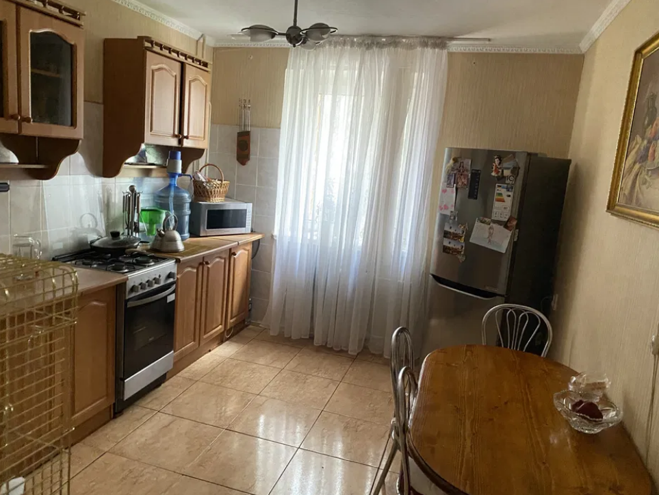 Продажа 3-комнатной квартиры 99 м², Костанди ул.
