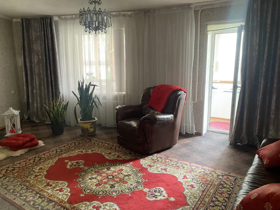 Продажа 3-комнатной квартиры 99 м², Костанди ул.