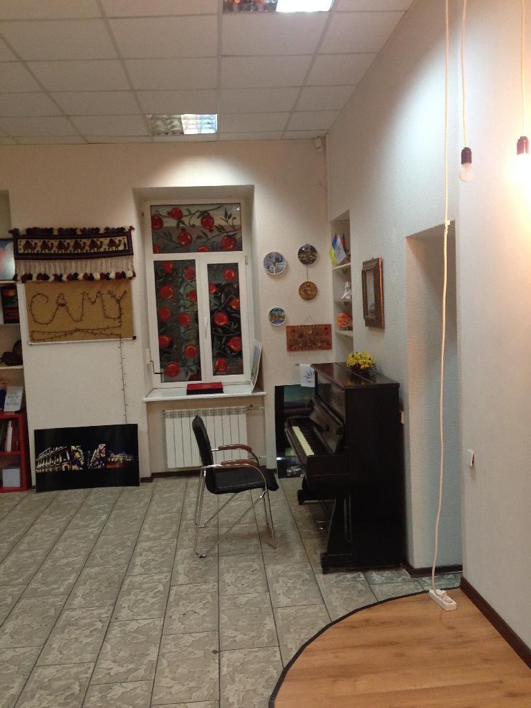Аренда офиса 100 м², Владимира Антоновича ул., 3