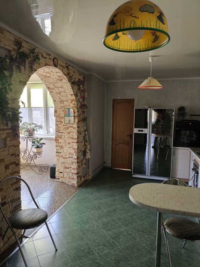Продаж будинку 350 м², Олександра Матросова вул., 2