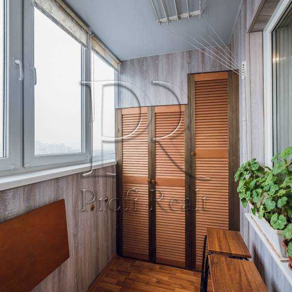 Продажа 3-комнатной квартиры 72 м², Академика Глушкова просп., 45